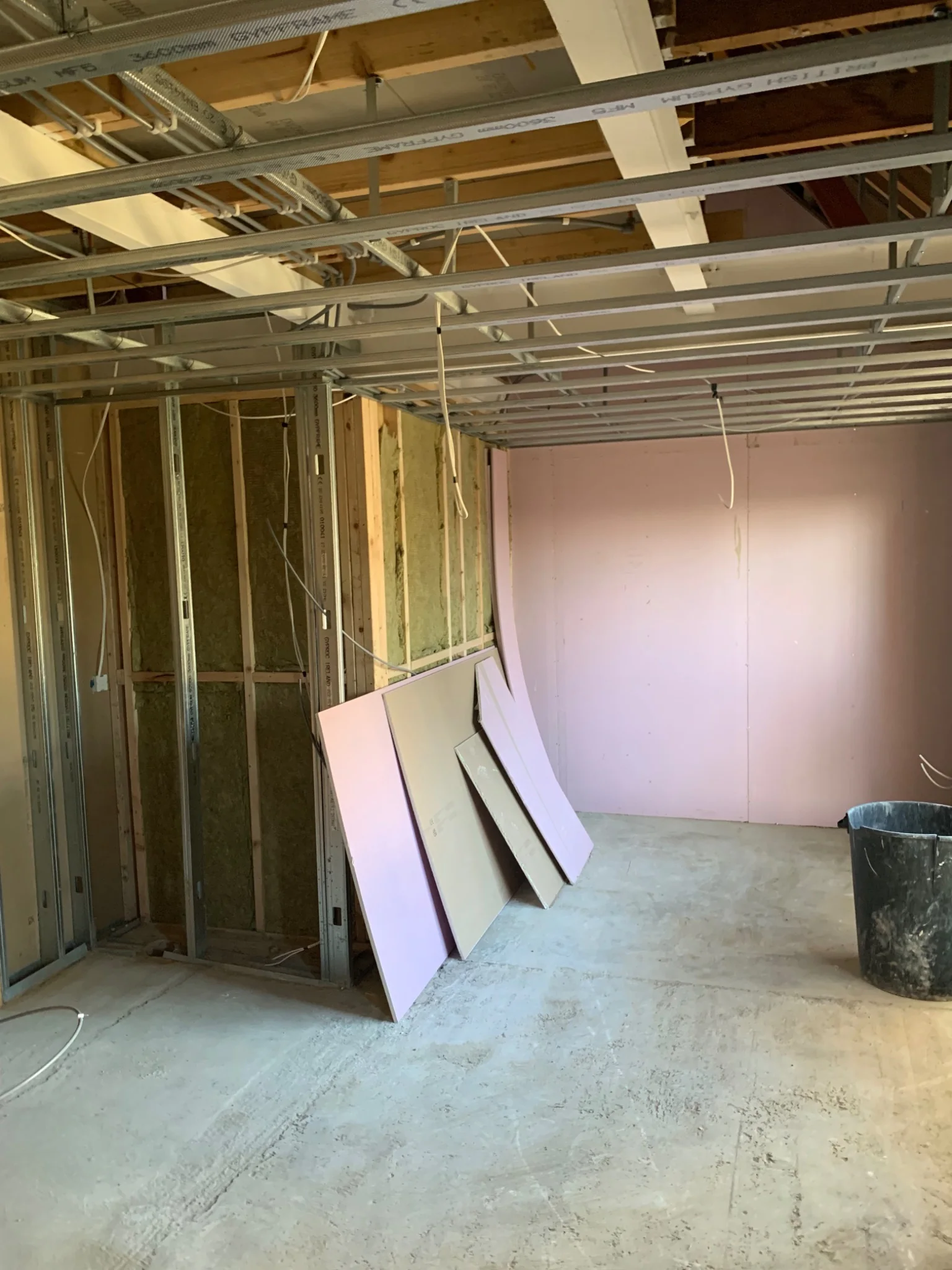 Acoustic installation photographed before being covered during a residential conversion